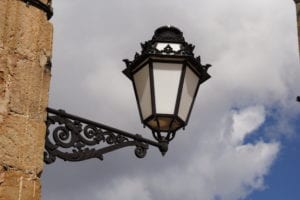 Outdoor light fixtures enhance the atmosphere