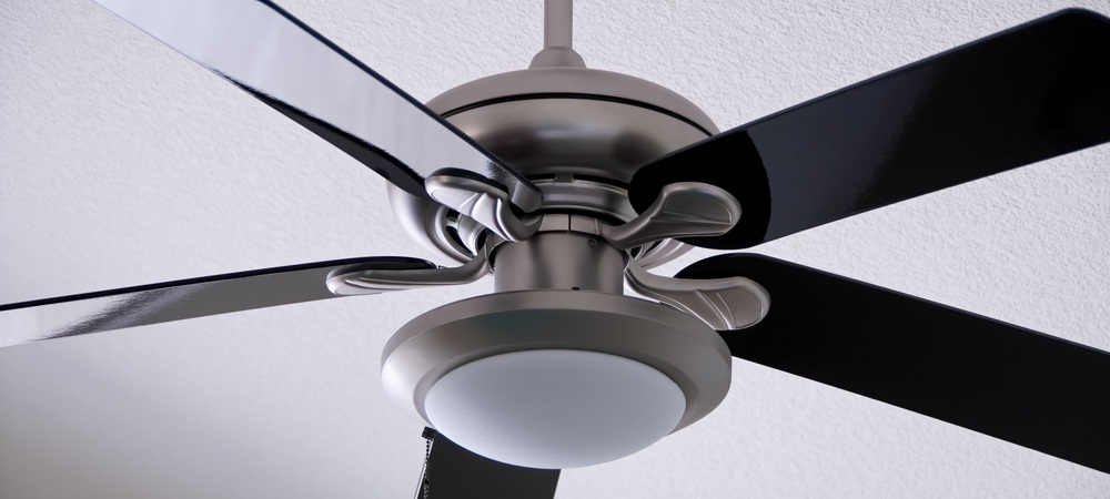 Tighten the base to reduce your ceiling from making noises.